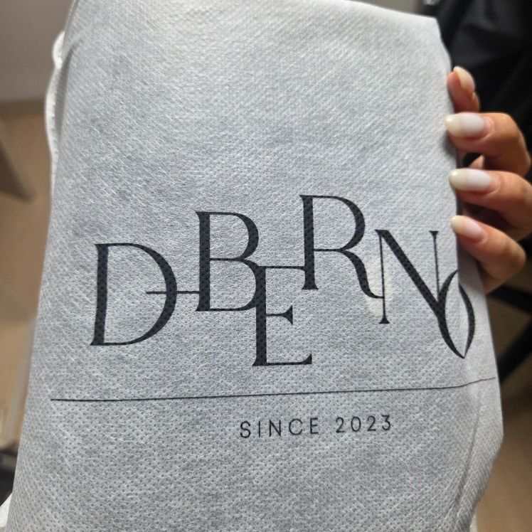 MUSINSA公式 | DBERNO [チェーン付き] トラベルパスポートバッグ