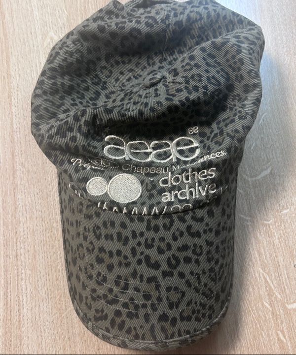 aeae カーキ　ヒョウ柄キャップ WEB LOGO LEOPARD CAP [KHAKI] – aeae JAPAN