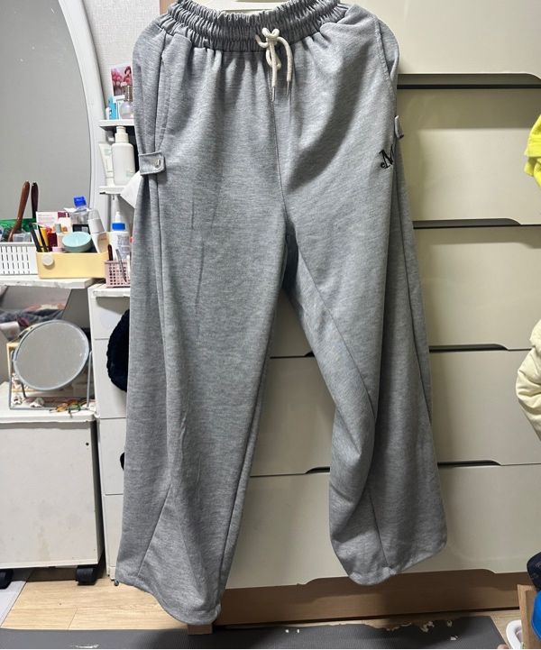 MUSINSA | MUCENT York Side Button Sweatpants Unisex (2 Colors)