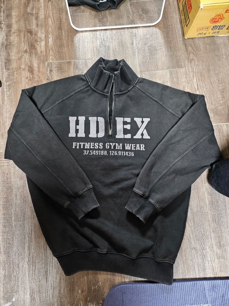 MUSINSA | HDEX Faded Washed Core Half Zip-Up Sweatshirt (Black)