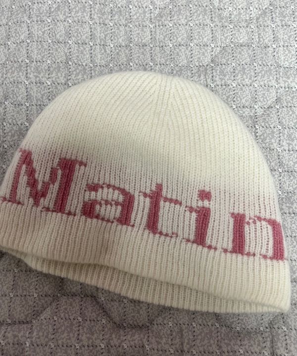 新品未使用 matin kim ビーニー　ピンク　アイボリー 遂に再入庫！☆TWICE モモ 着用！！[MATIN KIM] MATIN CLASSIC