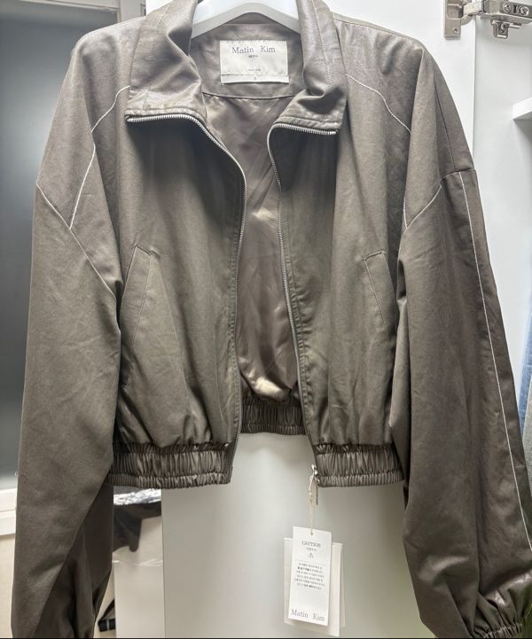 MUSINSA | MATIN KIM MATIN ROUGH COATING CROP BOMBER IN KHAKI