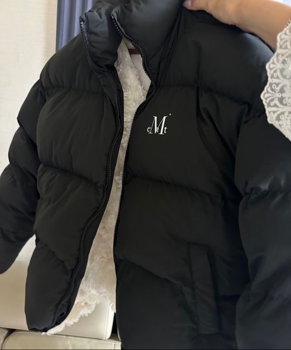 MUCENT Hep High Neck ダウンジャケット ブラック フェイヴハイネックグロッシークロップパディング (3COLOR) - MUCENT