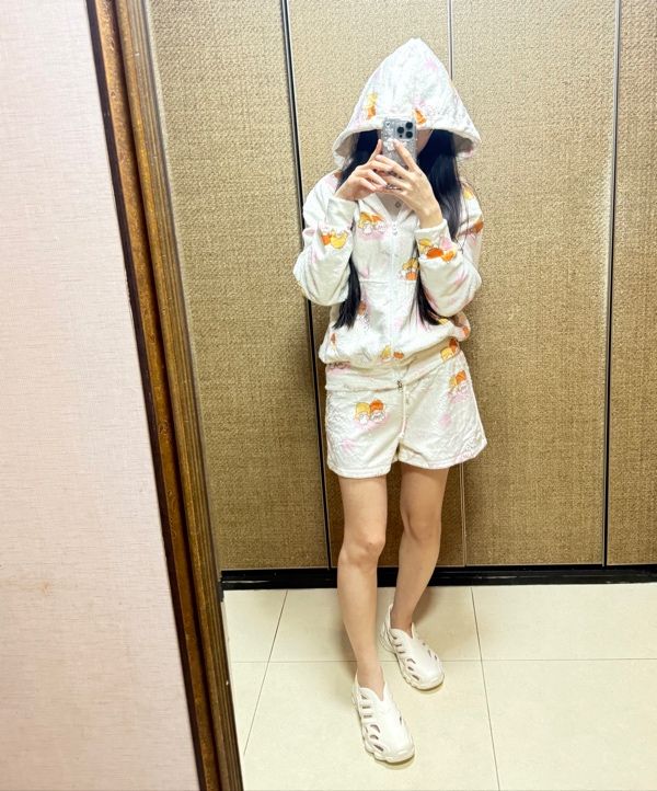ルームウェア・パジャマ YOUHEE YOUHEE X LITTLE TWIN STAR GRAPHIC TERRY HOOD ZIPUP SE MUSINSA公式 | YOUHEE YOUHEE x LITTLE TWIN STAR GRAPHIC TERRY