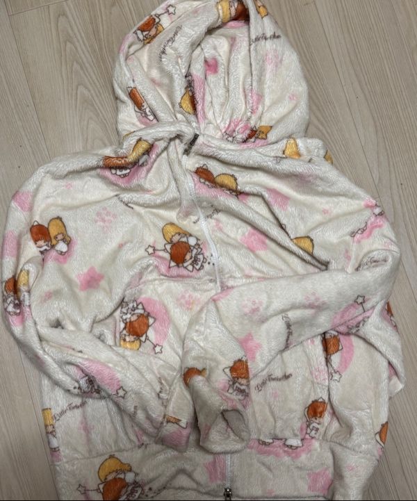 ルームウェア・パジャマ YOUHEE YOUHEE X LITTLE TWIN STAR GRAPHIC TERRY HOOD ZIPUP SE MUSINSA公式 | YOUHEE YOUHEE x LITTLE TWIN STAR GRAPHIC TERRY