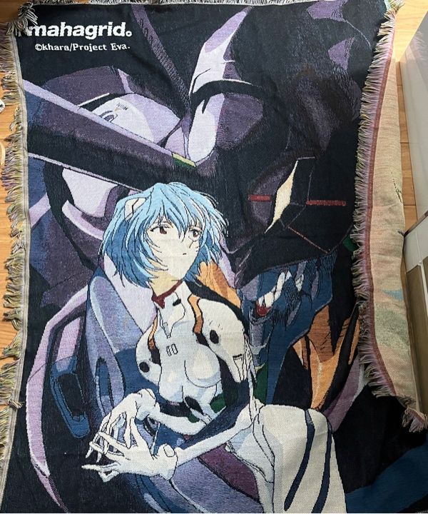 エヴァンゲリオン　ブランケット　グレー Amazon｜新世紀エヴァンゲリオン Eva Nerv ブランケット 毛布