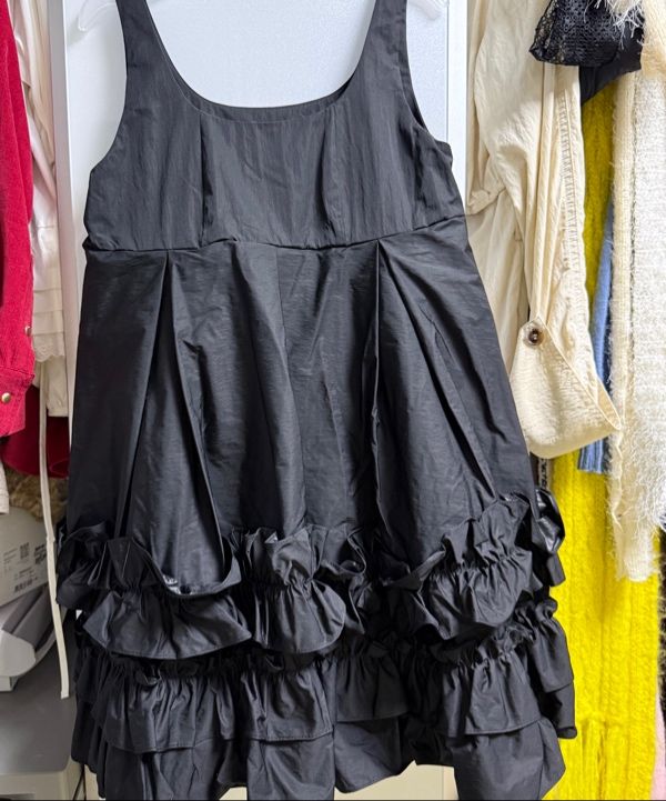 MUSINSA公式 | SINOON [ILLIT WONHEE wearing] Frill Sleeveless
