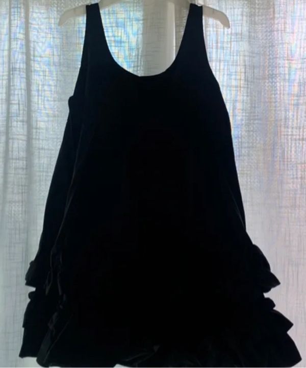 MUSINSA公式 | SINOON [ILLIT WONHEE wearing] Frill Sleeveless