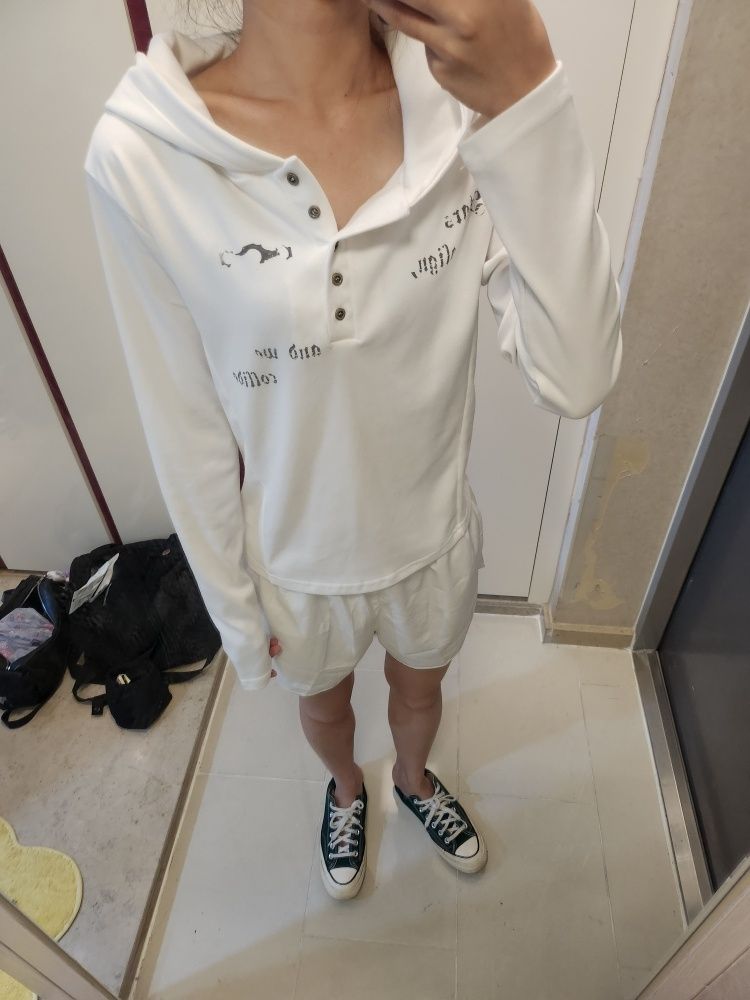 ★MAGORENSEOUL★ Stars Slim Fit Hood Long Sleeve White CNLS0 MUSINSA | MAGORENSEOUL Stars Slim Fit Hood Long Sleeve White