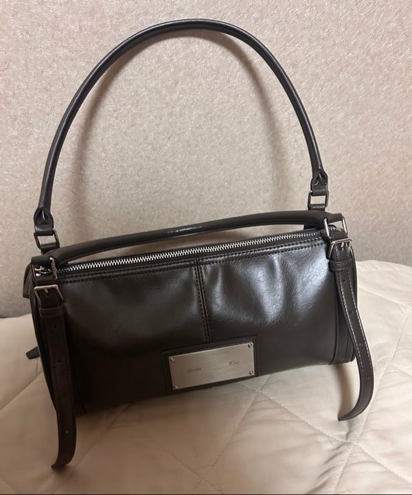 MUSINSA公式 | MATIN KIM BUCKLE STRAP SHOULDER BAG IN BROWN