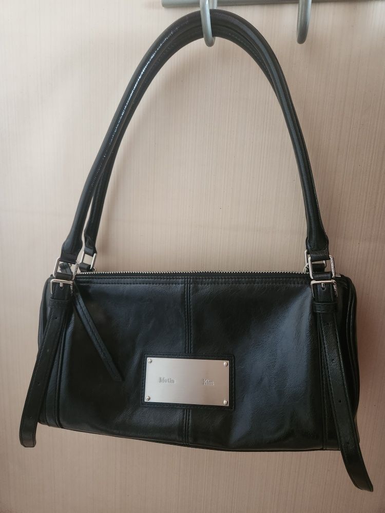 MUSINSA公式 | MATIN KIM BUCKLE STRAP SHOULDER BAG IN BLACK