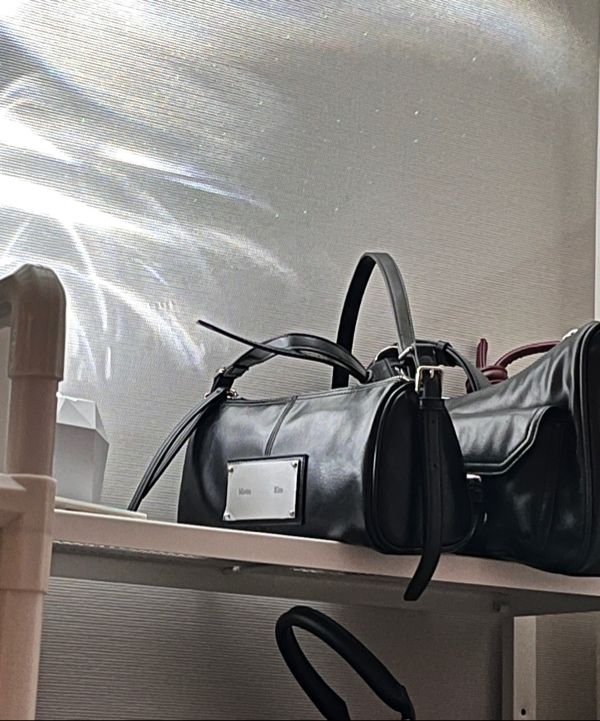 MATIN KIM【送料込】BUCKLE STRAP TWO WAY MINI BAG 𝐌𝐀𝐓𝐈𝐍𝐊𝐈𝐌_𝐃𝐀𝐄𝐉𝐄𝐎𝐍 BUCKLE STRAP TWO WAY MINI