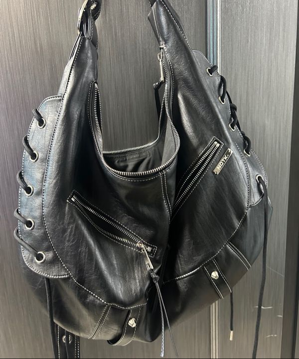 韓国商品/NOTKNOWING Halfmoon Moto Cross Bag MUSINSA公式 | NOTKNOWING Halfmoon Moto Cross Bag (LEATHER)