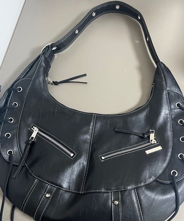 MUSINSA公式 | NOTKNOWING Halfmoon Moto Cross Bag (LEATHER)