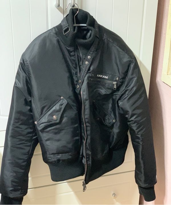 MUSINSA公式 | AAKAM High-Neck Bomber Jacket (Black)