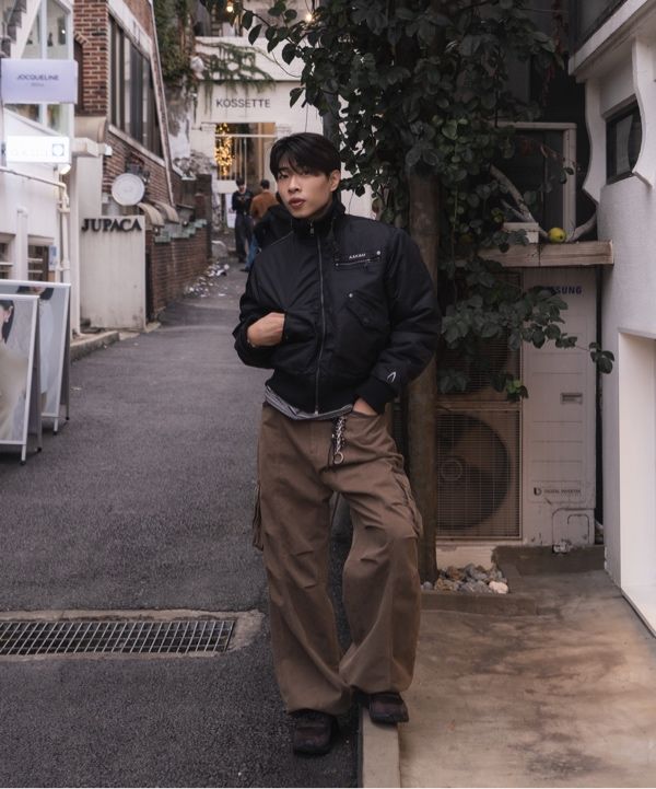 MUSINSA公式 | AAKAM High-Neck Bomber Jacket (Black)