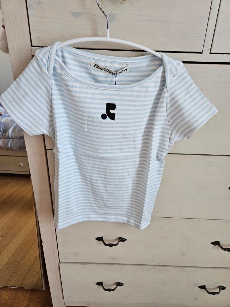 MUSINSA | REST&RECREATION STRIPE LIP NECK T-SHIRT - SKY BLUE