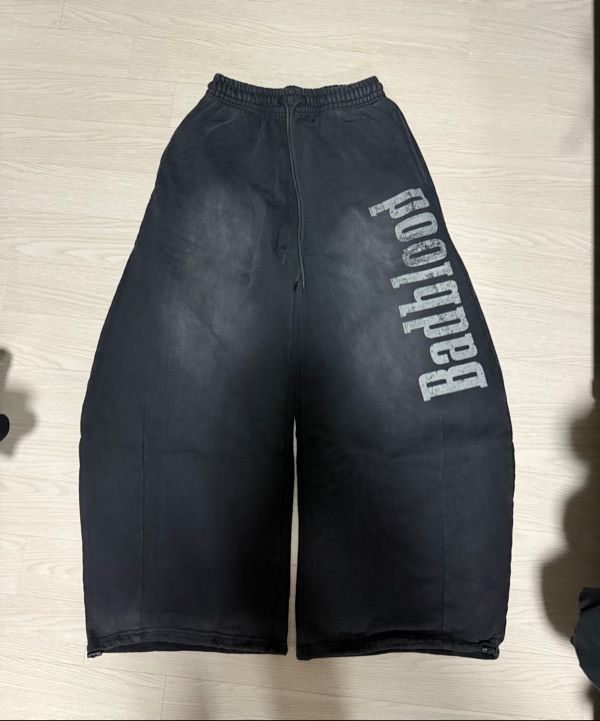 MUSINSA | BADBLOOD Sun Faded 2 Jogger - Black