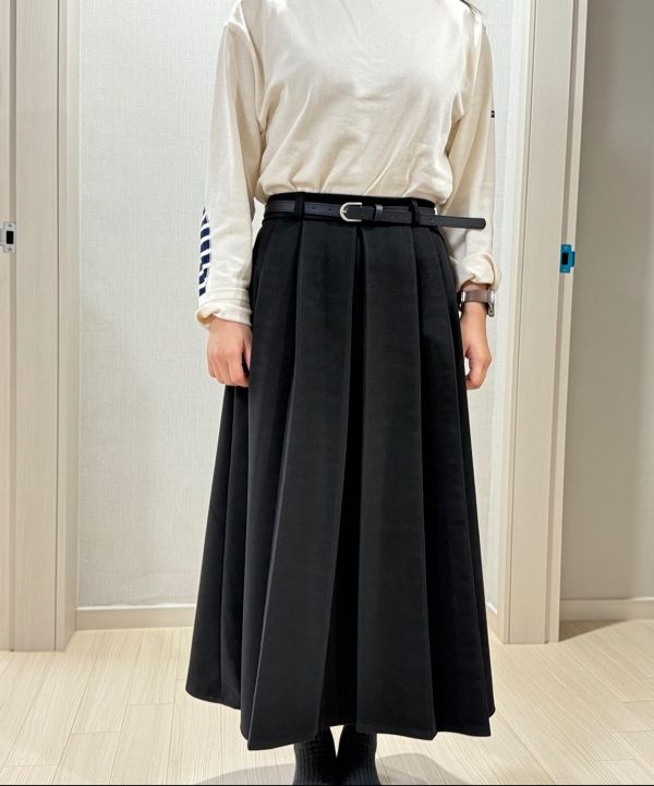 Tシャツ・カットソー placestudio Classic Suede Plaid Pleated Midi Skirt Brown 24F MUSINSA | PLACE STUDIO Classic Suede Plaid Pleated Midi