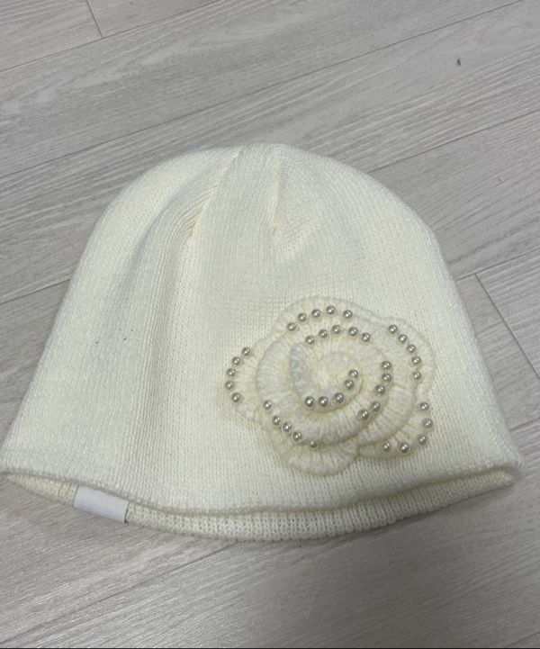 MUSINSA公式 | SETUPEXE PEARL CORSAGE BEANIE / IVORY