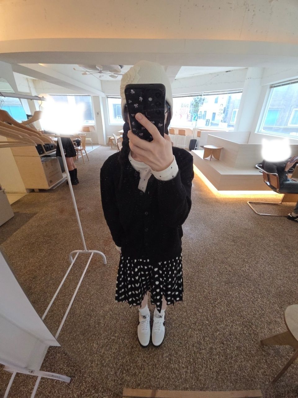 MUSINSA公式 | SETUP-EXE PEARL CORSAGE BEANIE / IVORY