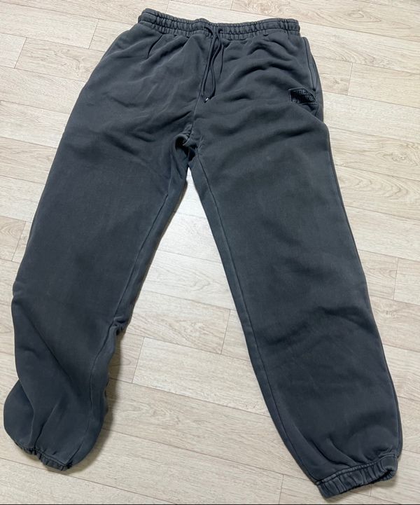 MUSINSA | HDEX Gothic Label Pigment Jogger Sweatpants