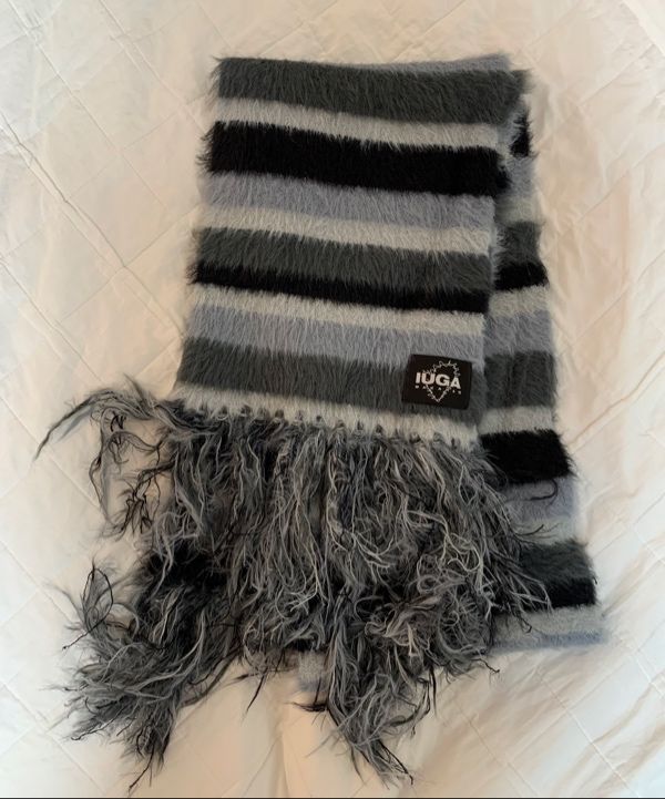 MUSINSA | IUGAMAKARAS Striped Hairy Bold Muffler (Pink)
