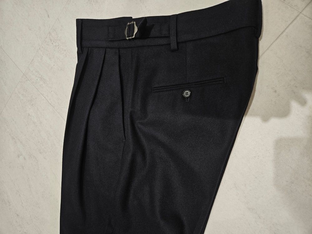 MUSINSA公式 | ANOTHER OFFICE Santiago Mild Slacks (Navy)
