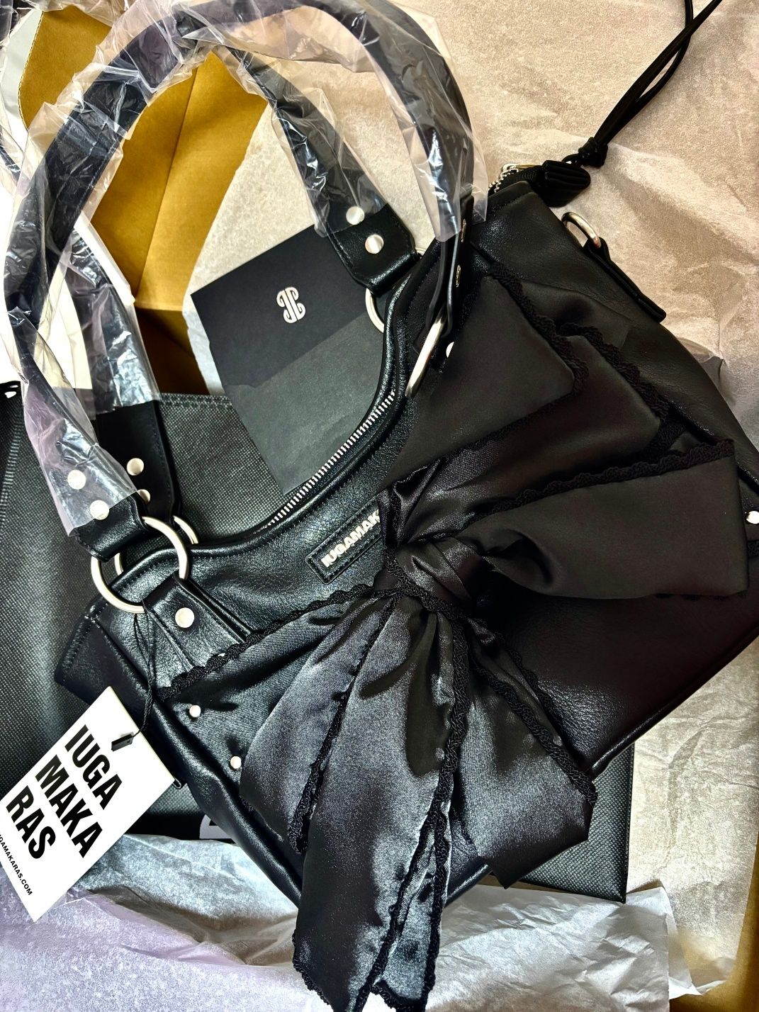 IUGAMAKARAS ■ Laced Ribbon Leather Shoulder Bag MUSINSA | IUGAMAKARAS Laced Ribbon Leather Shoulder Bag (Black)