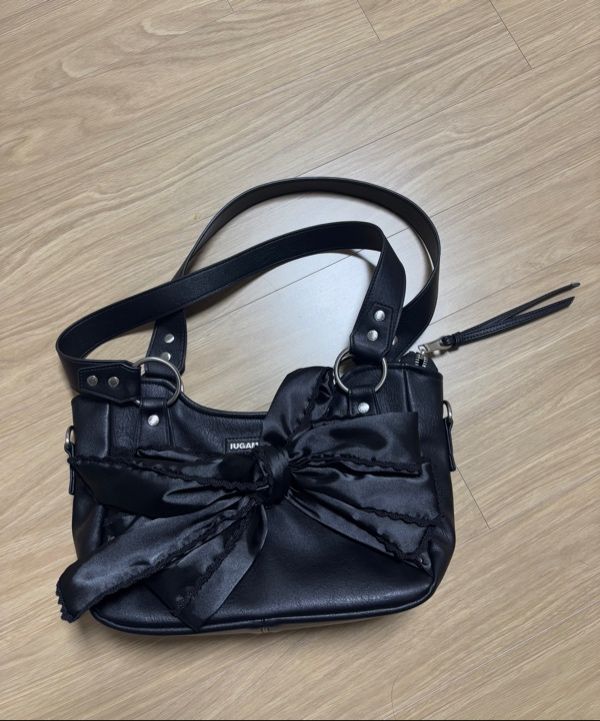 【IUGAMAKARAS】 Laced Ribbon Shoulder Bag (Black) リボン MUSINSA | IUGAMAKARAS Laced Ribbon Shoulder Bag (Black)