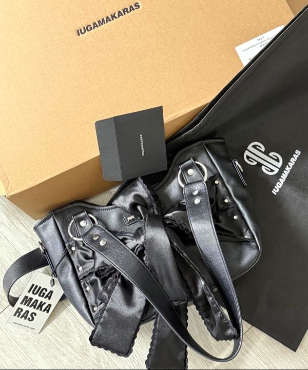 MUSINSA公式 | IUGAMAKARAS Laced Ribbon Leather Shoulder Bag (Black)