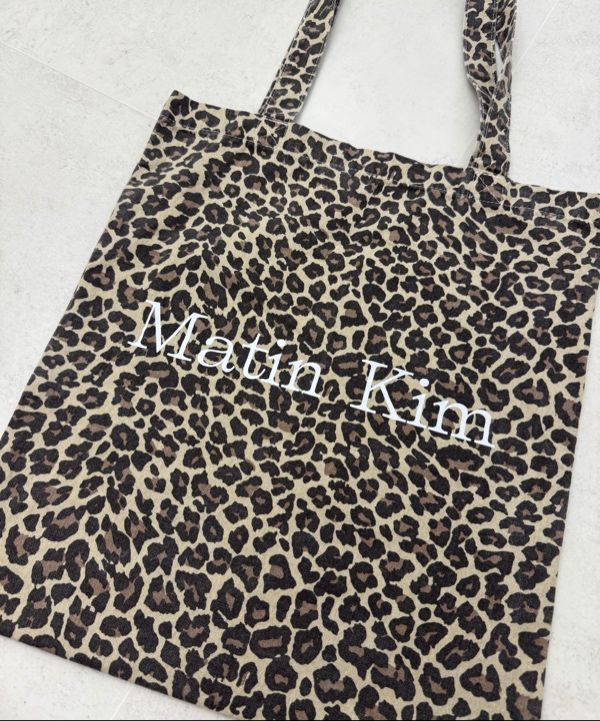 Matin Kim MATIN LEOPARD【౨ৎ】 MUSINSA | MATIN KIM MATIN LEOPARD ECOBAG IN MIX