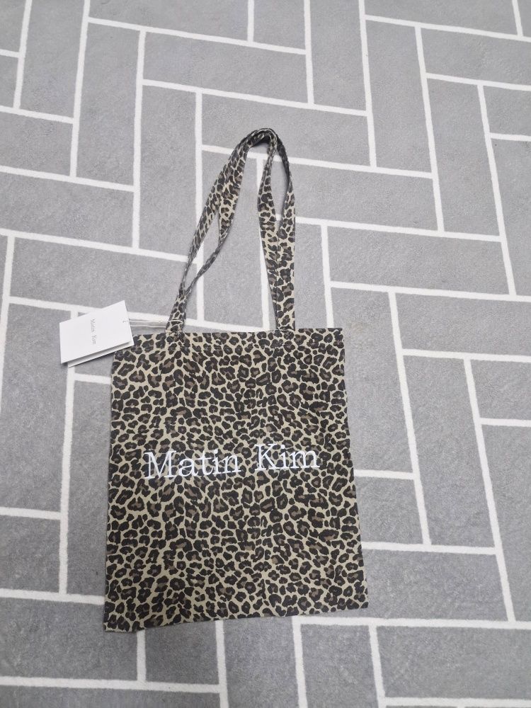 Matin Kim MATIN LEOPARD【౨ৎ】 MUSINSA | MATIN KIM MATIN LEOPARD ECOBAG IN MIX
