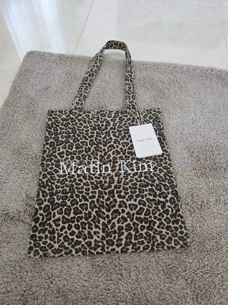 Matin Kim MATIN LEOPARD【౨ৎ】 MUSINSA | MATIN KIM MATIN LEOPARD ECOBAG IN MIX
