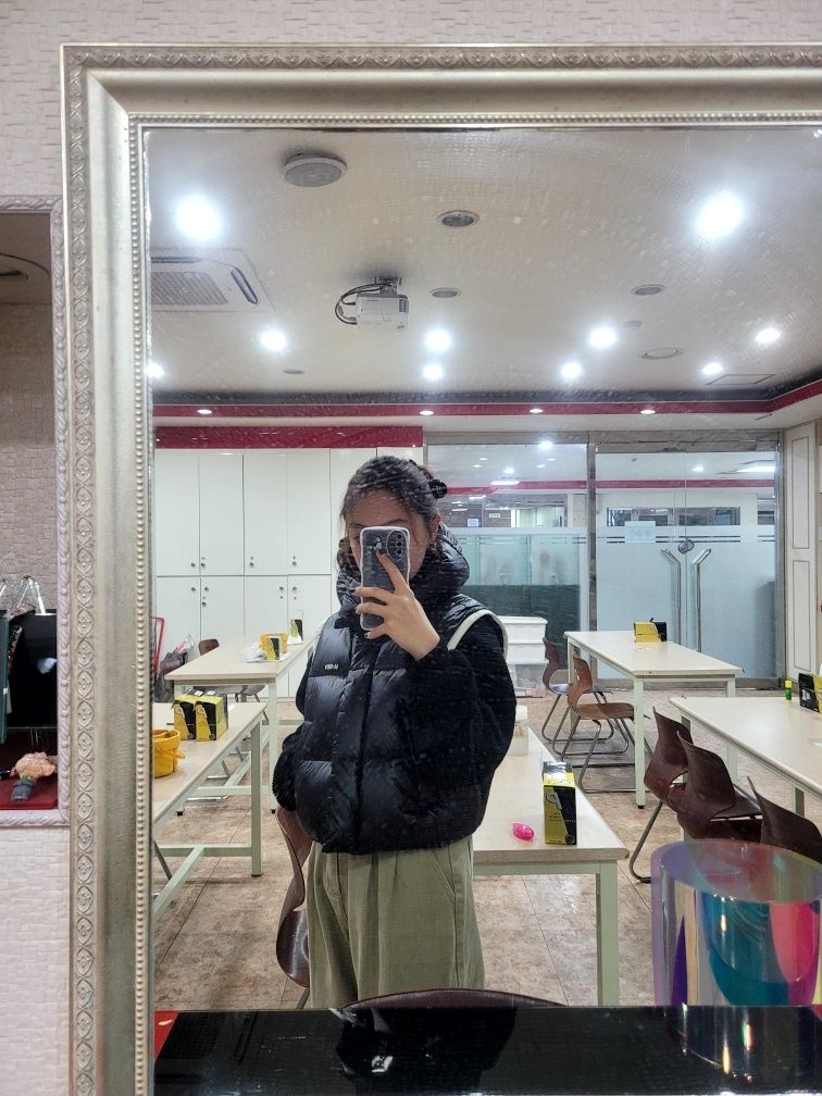 [男女兼用] NERDY◆W's Detachable Sleeve Down Jacket◆ダウン MUSINSA | NDY Women's Detachable Sleeve Glossy Down Jacket Black
