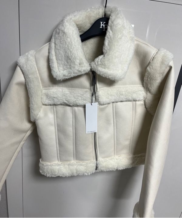 ◇KHAKIPOINT◇ Stitch Fur Mustang ivory MUSINSA | KHAKIPOINT Stitch Fur Mustang (ivory)