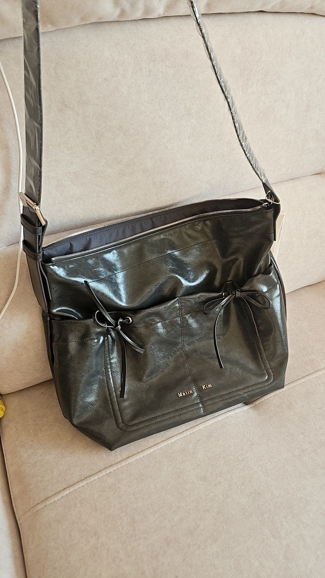 【Matin Kim】POCKET SHIRRING RIBBON BIG BAG MUSINSA | MATIN KIM POCKET SHIRRING RIBBON BIG BAG IN BLACK