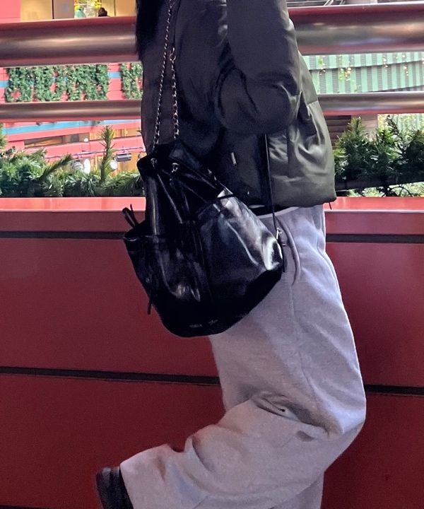 MUSINSA公式 | MATIN KIM DRAW STRING RIBBON BACK PACK IN BLACK