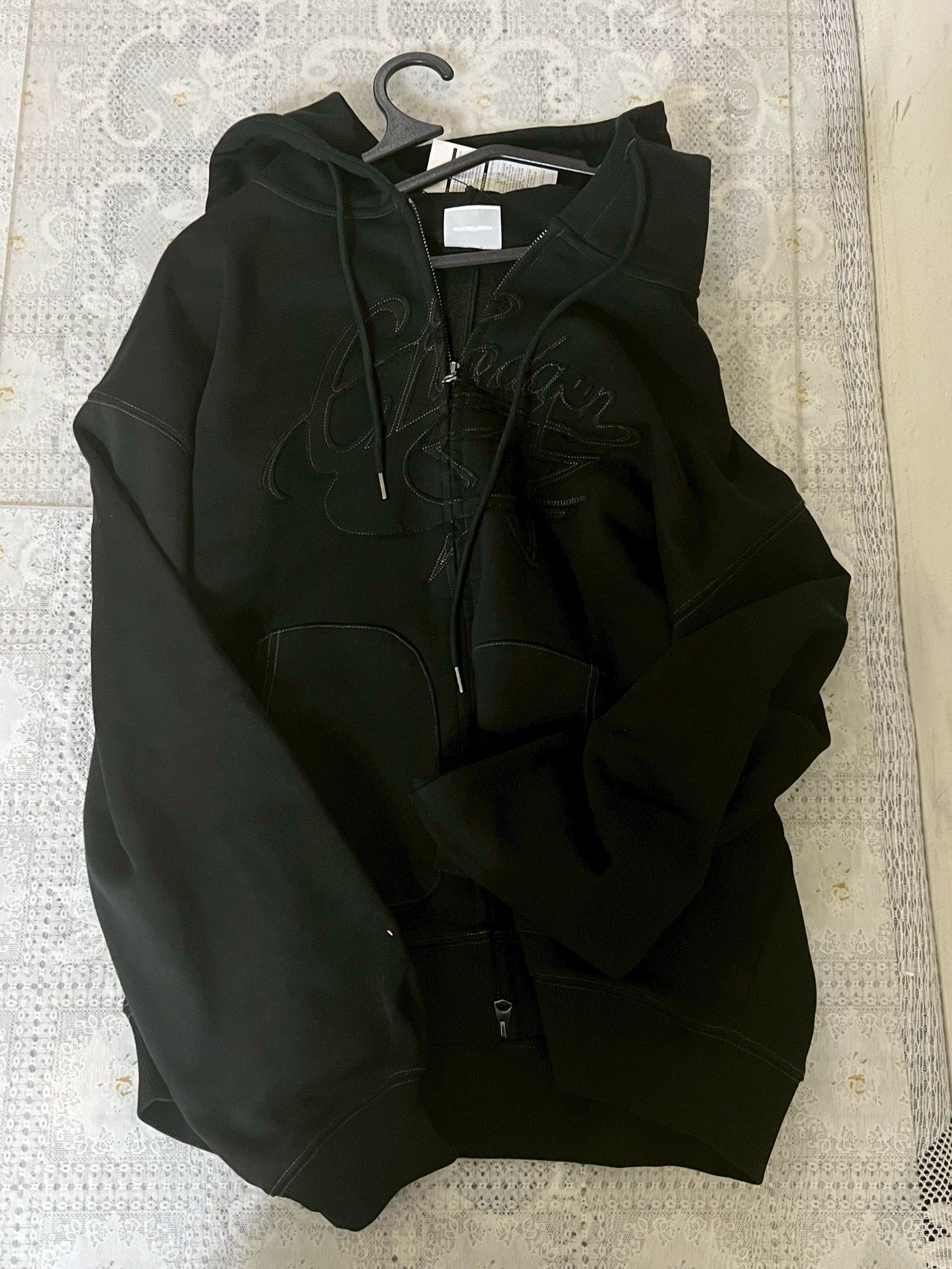 MUSINSA | 1993STUDIO Applique Graphic Hooded Zip-Up_Black