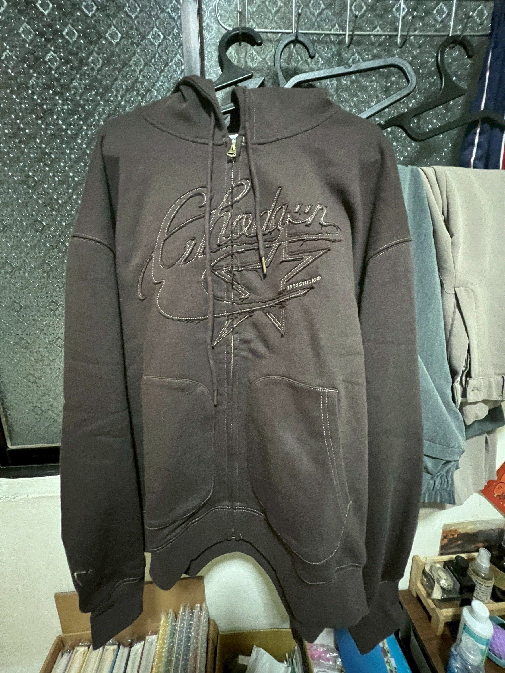 MUSINSA | 1993STUDIO Applique Graphic Hoodie_Brown