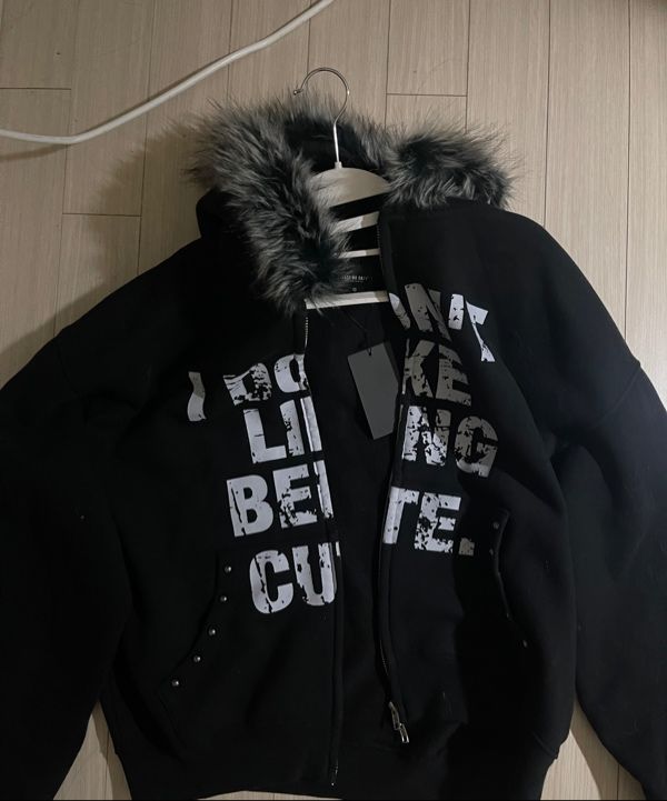 【EASY NO EASY】Crop Fur Hood Zip-Up ★男女兼用★追跡付 MUSINSA | EASY NO EASY Crop Fur Hooded Zip-Up - Black