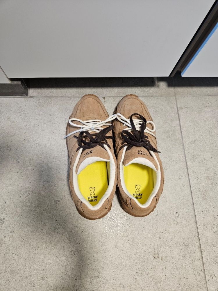 MUSINSA公式 | WACKY WILLY Kitte Sneakers Camel