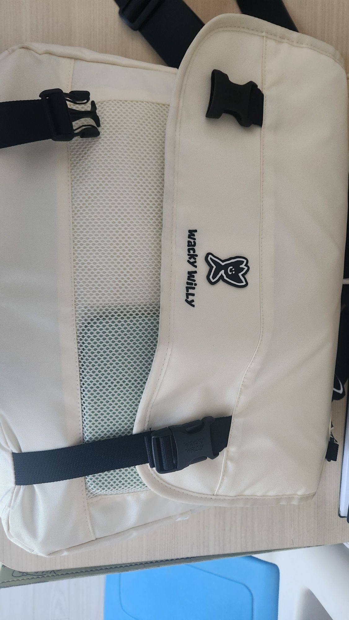 MUSINSA公式 | WACKY WILLY Flight Messenger Bag Ivory