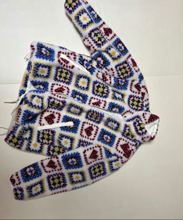 MUSINSA公式 | RONRON HEART CROCHET PATTERN FLEECE JACKET IVORY