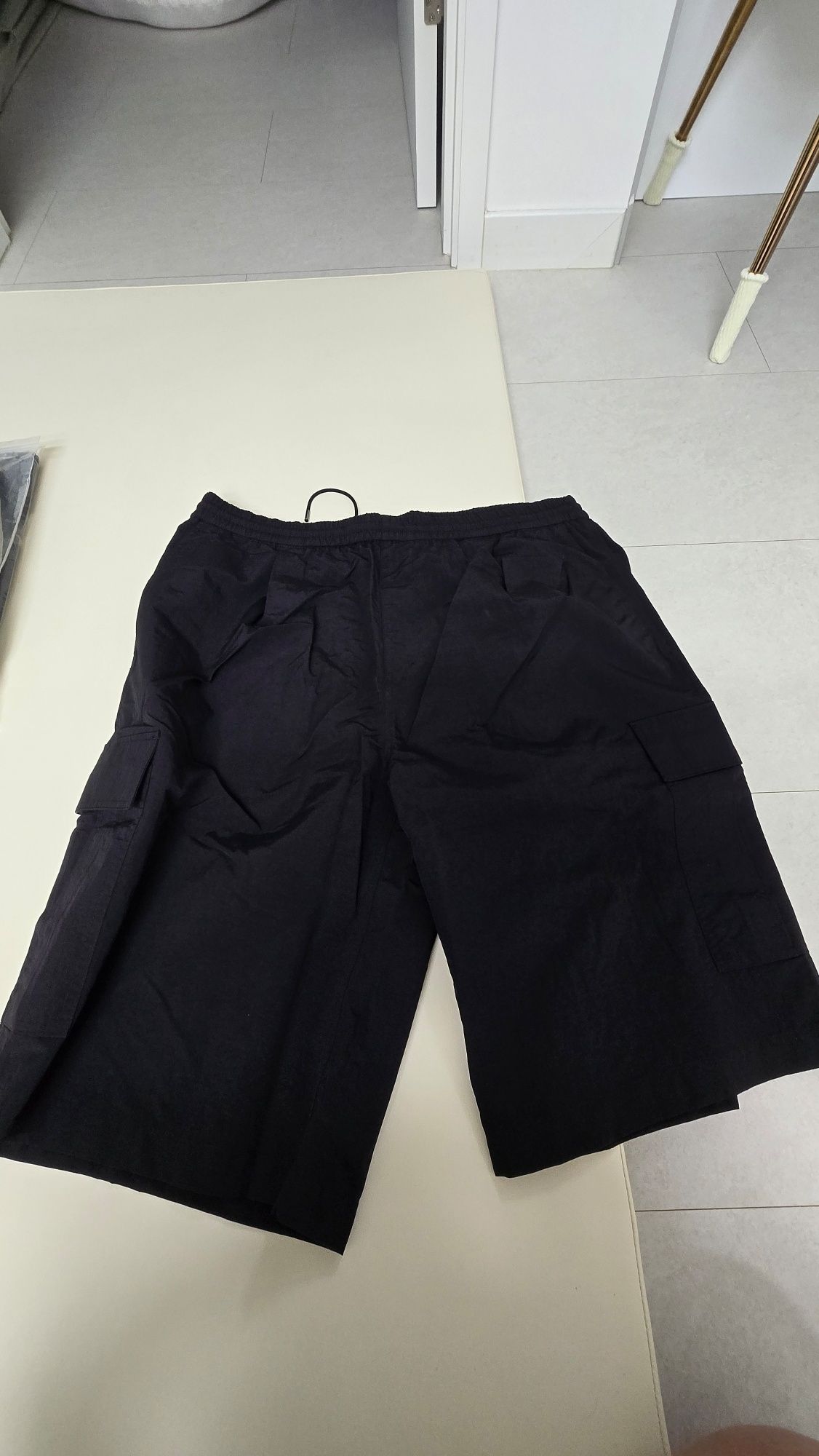 MUSINSA | MUSINSA STANDARD Nylon Cargo Banding Bermuda Pants