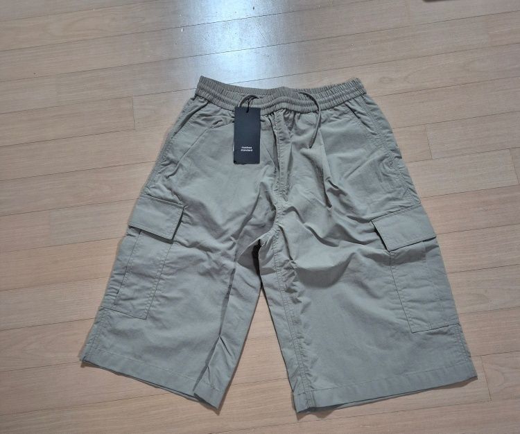 ★MUSINSA STANDARD★ Nylon Cargo Banding Bermuda Pants Grey MUSINSA | MUSINSA STANDARD Nylon Cargo Banding Bermuda Pants