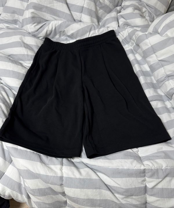 MUSINSA | MUSINSA STANDARD [Cool Standard] One Tuck Bermuda