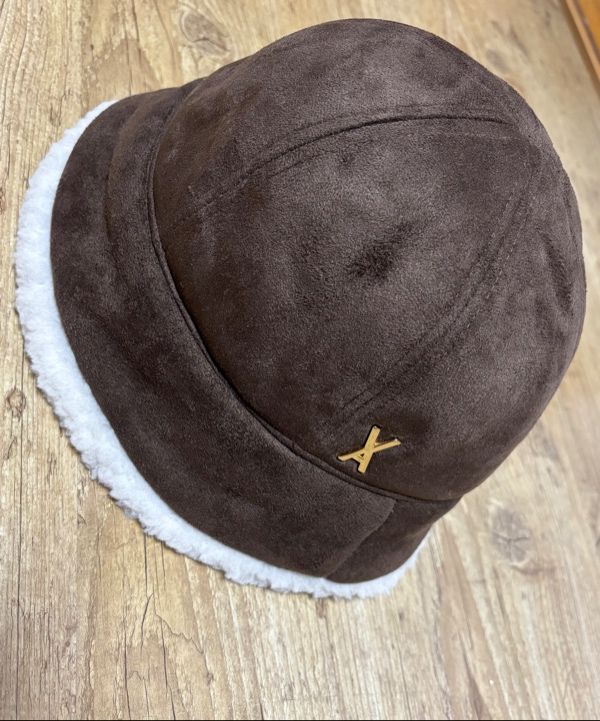 ★VARZAR★ VA stud mustang bucket hat camel VA Stud Mustang Bucket Hat / Camel - VARZAR | 60% - Asian