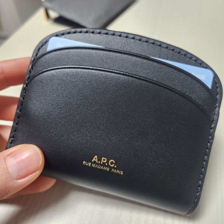 ★A.P.C.★ Mini Demilun Compact Card Holder Black PXAWVF6343 MUSINSA | A.P.C. Mini Demilun Compact Card Holder - Black
