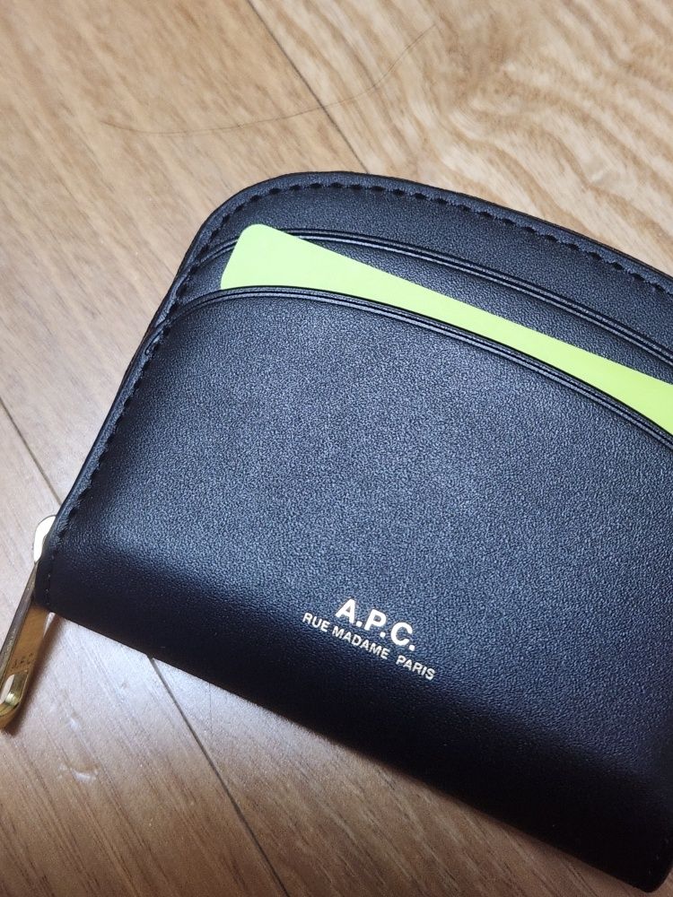 MUSINSA | A.P.C. Mini Demilun Compact Card Holder - Black